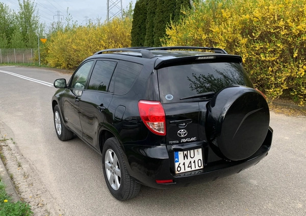 Toyota RAV4 cena 39900 przebieg: 140000, rok produkcji 2006 z Szczucin małe 154
